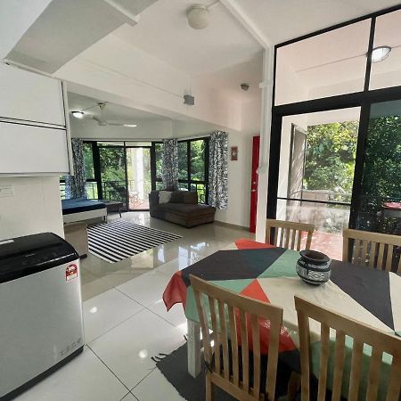 Kk Jungle Hideaway Lovely Apartment 5 Mins Walk To Town Kota Kinabalu Esterno foto