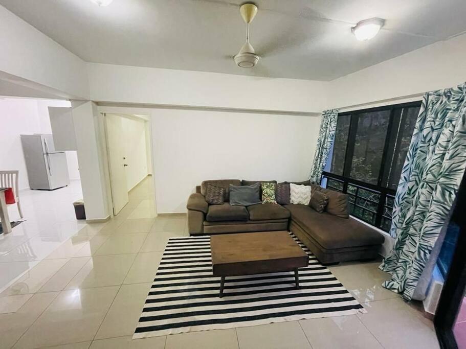 Kk Jungle Hideaway Lovely Apartment 5 Mins Walk To Town Kota Kinabalu Esterno foto